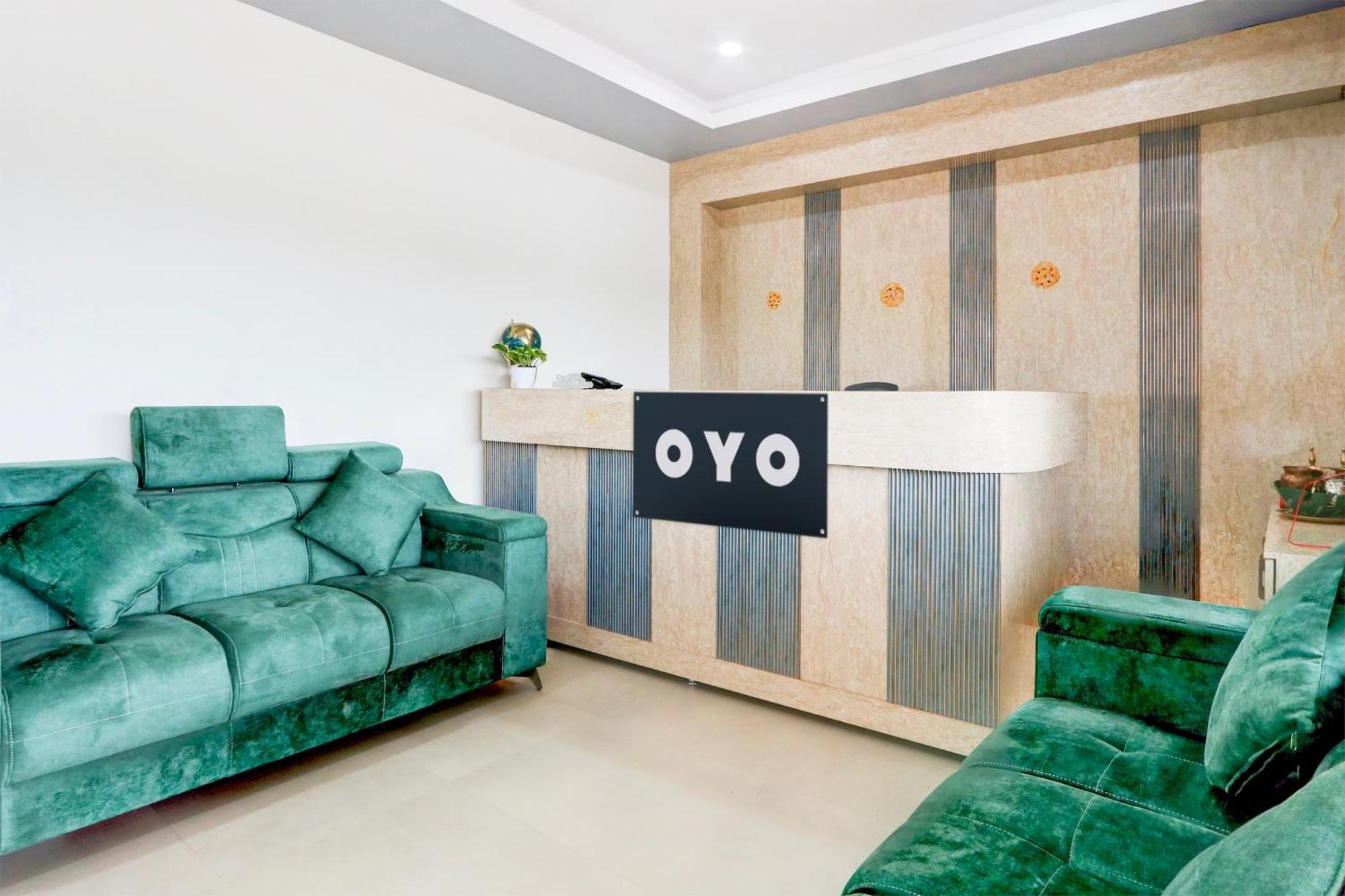 Hotel O Pr Grand Khammam Buitenkant foto